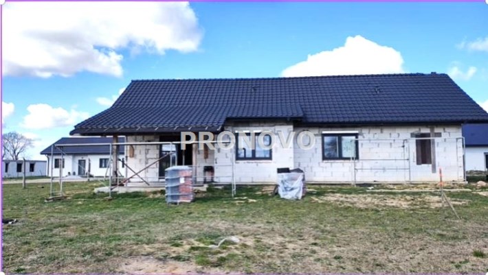 Dom widok z ogrodu